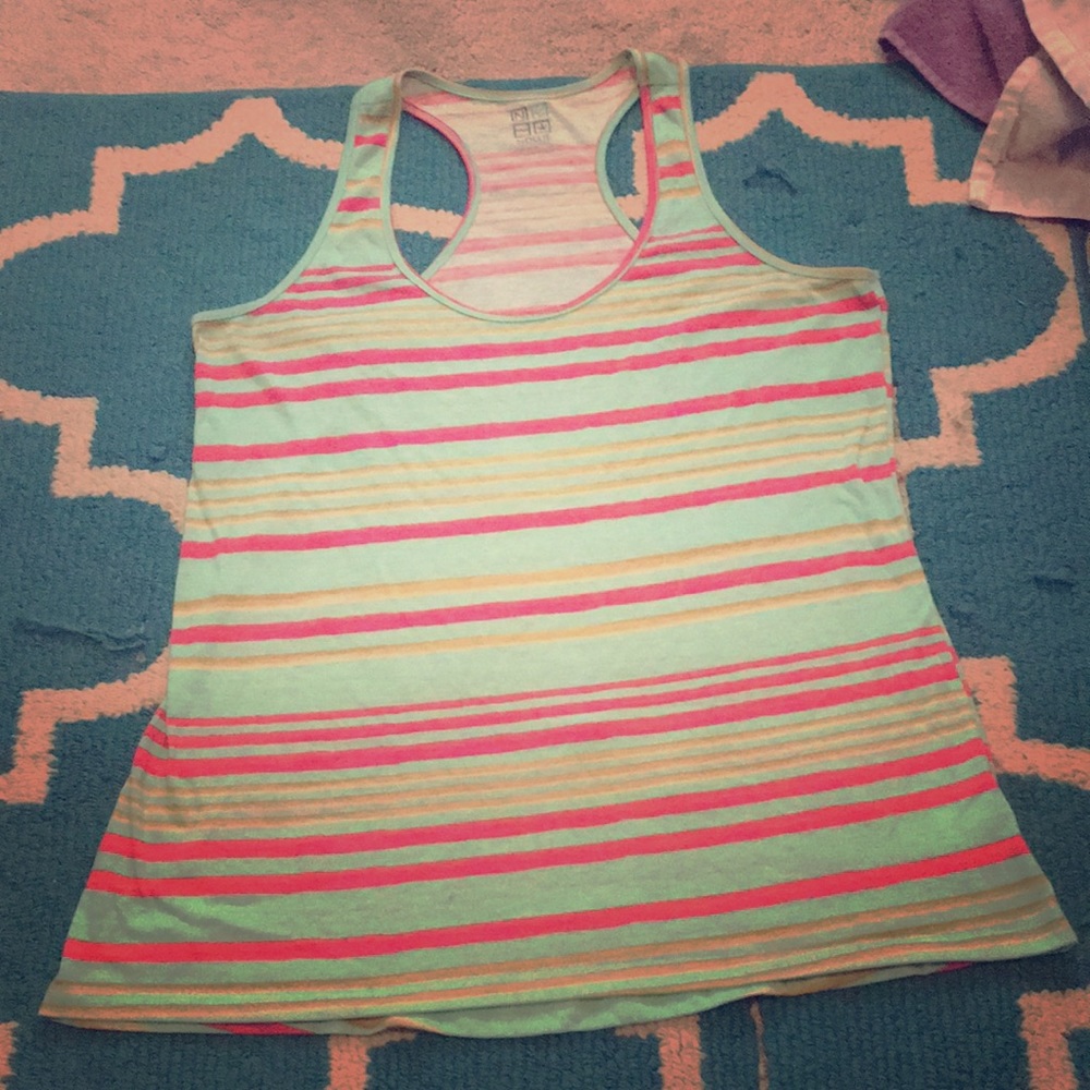 Nollie striped tank